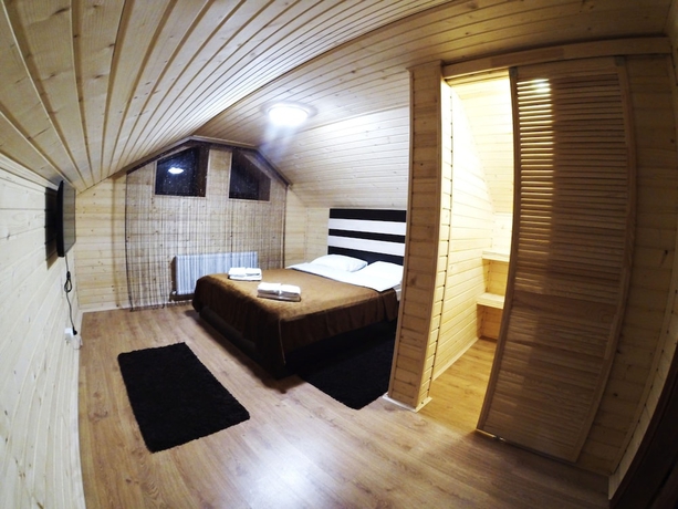 Imagen de la habitación del Hotel Charda. Foto 15