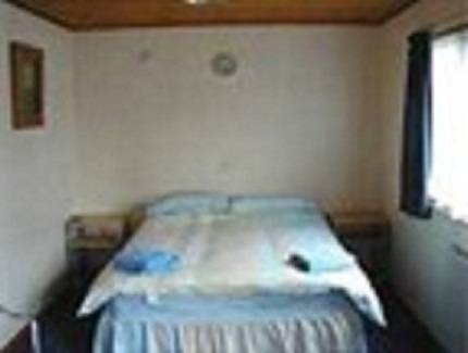 Imagen de la habitación del Hotel Charde Guest House. Foto 7