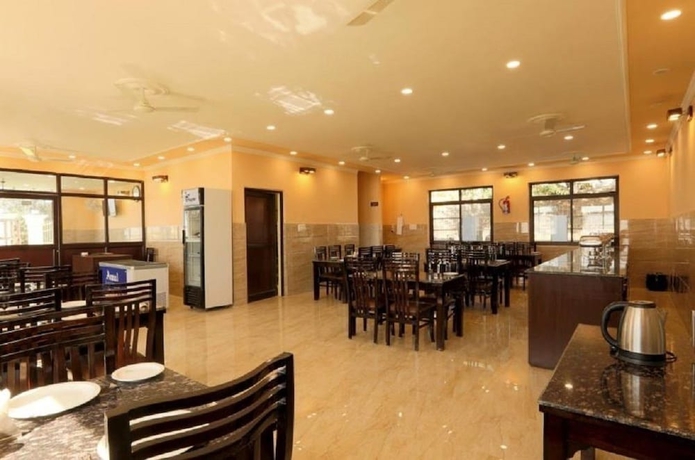 Imagen del bar/restaurante del Hotel Charekh Food and Forest Resort. Foto 3