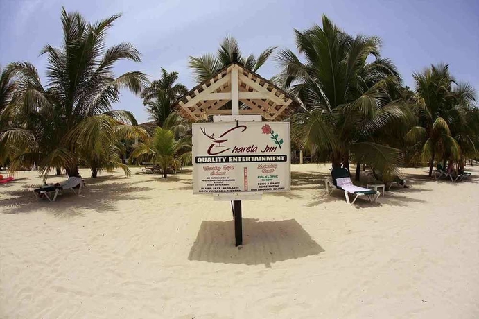 Imagen de los exteriores del Hotel Charela Inn. Foto 14