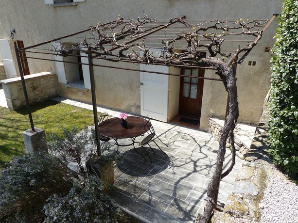 Imagen de la habitación del Hotel Charembeau. Foto 11