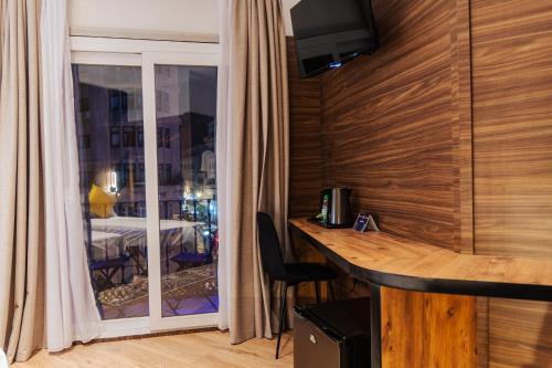 Imagen general del Hotel Charf. Foto 6