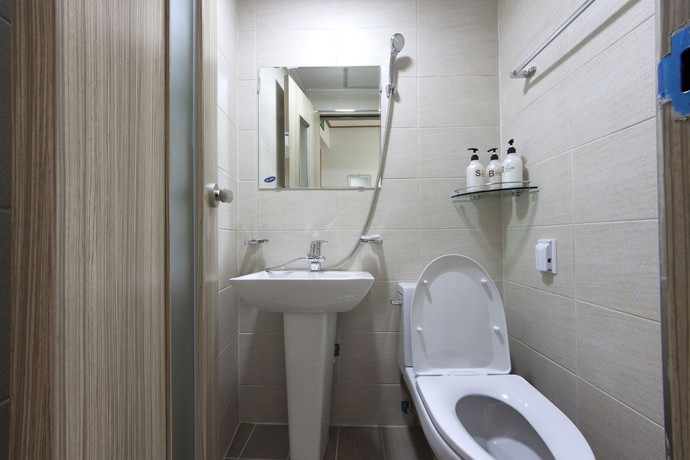 Imagen de la habitación del Hotel Charim Guesthouse. Foto 12