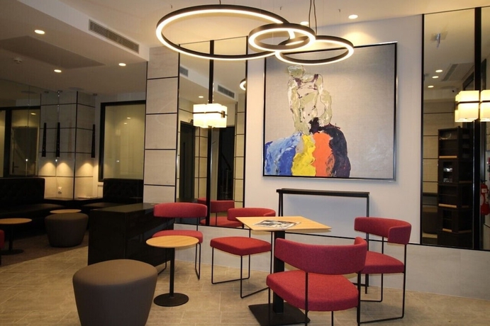 Imagen de los interiores del Hotel Charing Cross, Arco del Triunfo-El&iacute;seo. Foto 17