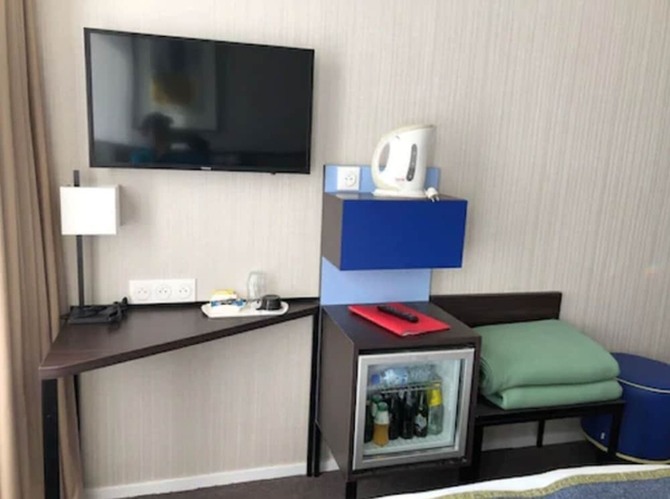 Imagen de la habitación del Hotel Charing Cross, Arco del Triunfo-El&iacute;seo. Foto 13