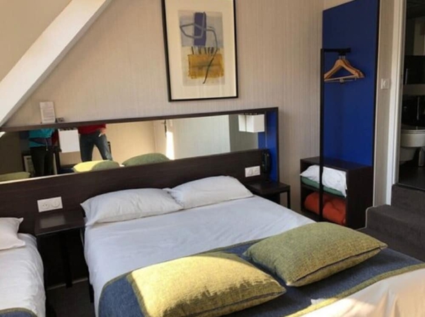 Imagen de la habitación del Hotel Charing Cross. Foto 8