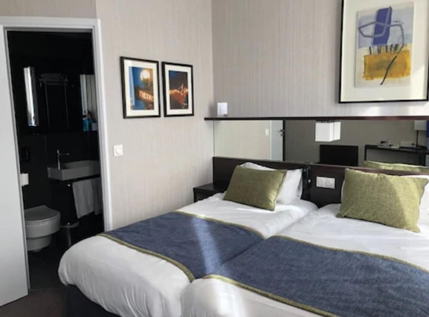 Imagen de la habitación del Hotel Charing Cross. Foto 10