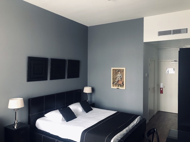 Imagen de la habitación del Hotel Chariot. Foto 12