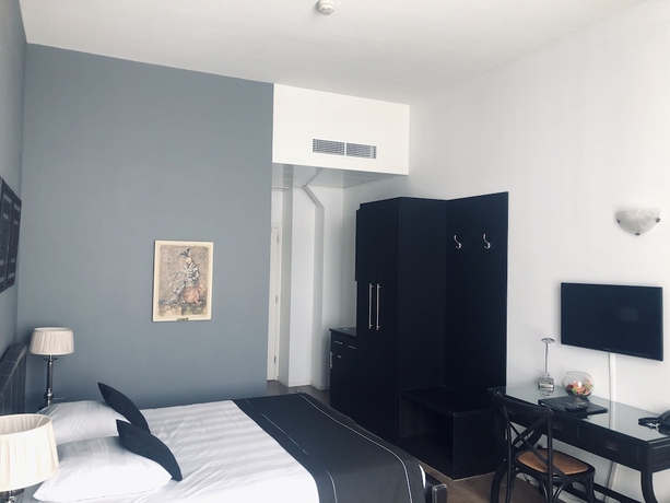 Imagen de la habitación del Hotel Chariot. Foto 14