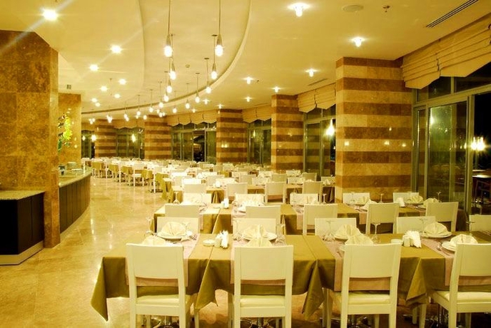 Imagen general del Hotel Charisma De Luxe. Foto 4