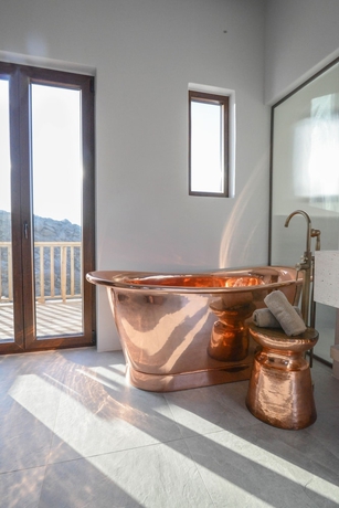 Imagen de la habitación del Hotel Charisma and Wellness Suites. Foto 4