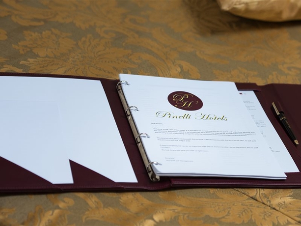 Imagen general del Hotel Charles Bridge Palace. Foto 2