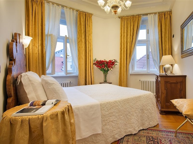 Imagen general del Hotel Charles Bridge Palace. Foto 6