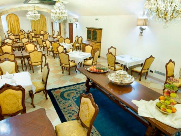 Imagen general del Hotel Charles Bridge Palace. Foto 9