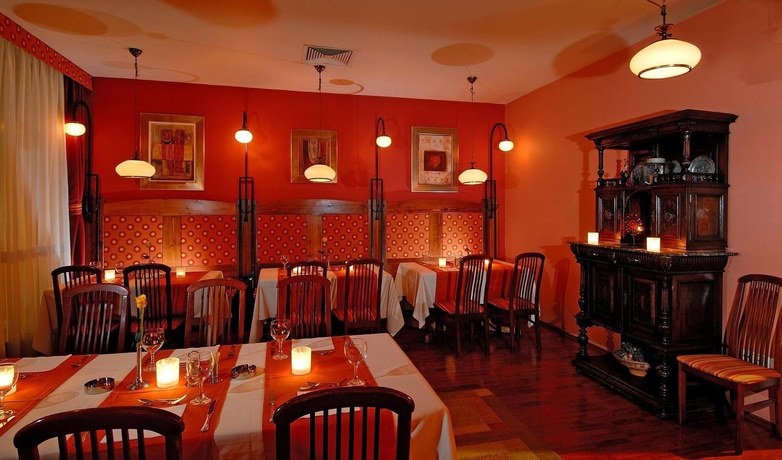 Imagen del bar/restaurante del Hotel Charles, Budapest. Foto 10