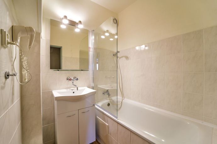 Imagen de la habitación del Hotel Charles Central. Foto 4