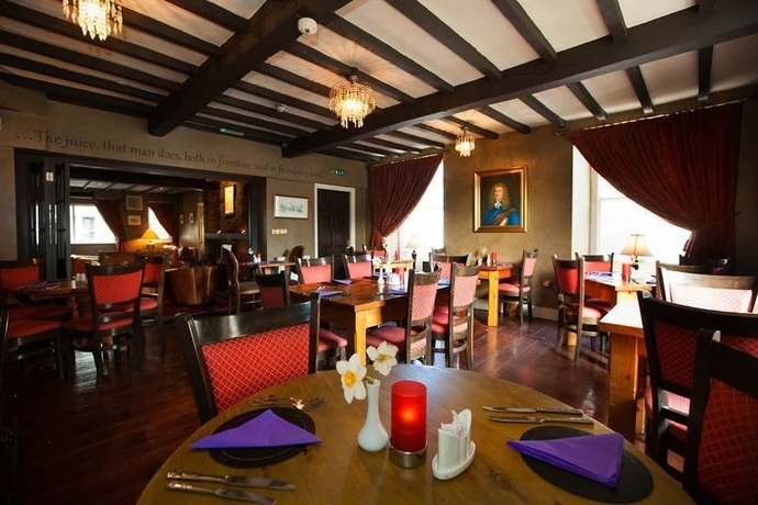 Imagen del bar/restaurante del Hotel Charles Cotton. Foto 3