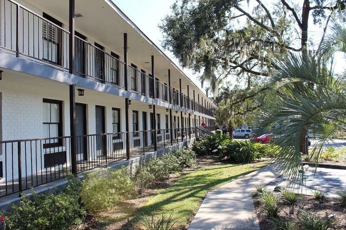 Imagen general del Hotel Charleston Creekside Inn. Foto 3