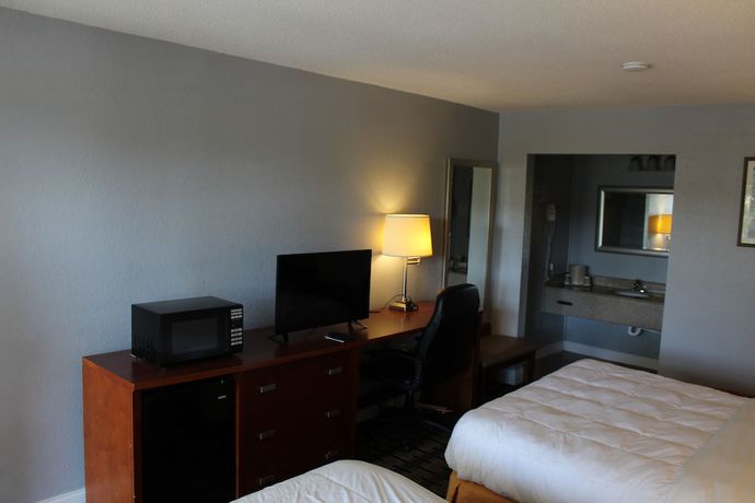 Imagen de la habitación del Hotel Charleston Creekside Inn. Foto 13