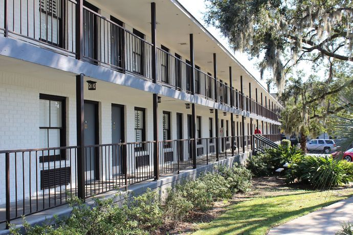 Imagen general del Hotel Charleston Creekside Inn. Foto 6
