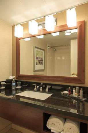 Imagen de la habitación del Hotel Charleston Marriott Town Center. Foto 7