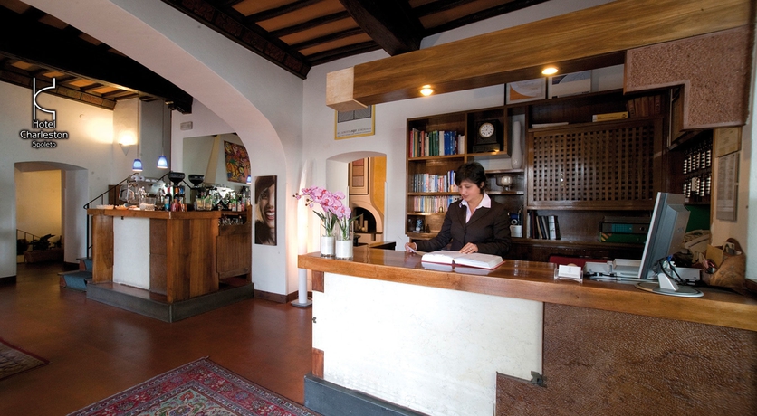 Imagen de los interiores del Hotel Charleston, Spoleto. Foto 11