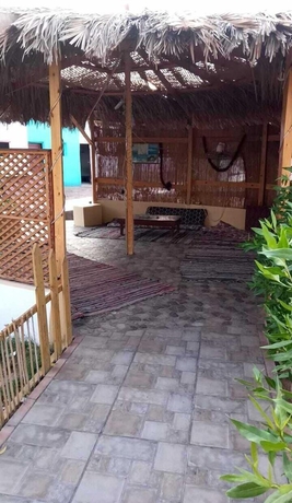 Imagen de los exteriores del Hotel Charlie House Dahab, Campground. Foto 12