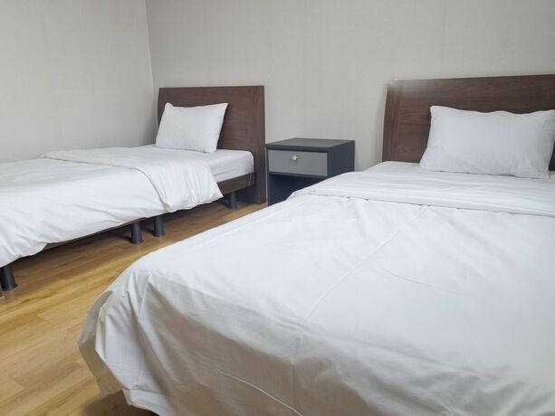 Imagen de la habitación del Hotel Charlie, Jeju. Foto 14