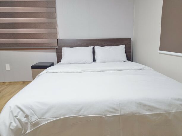 Imagen de la habitación del Hotel Charlie, Jeju. Foto 15