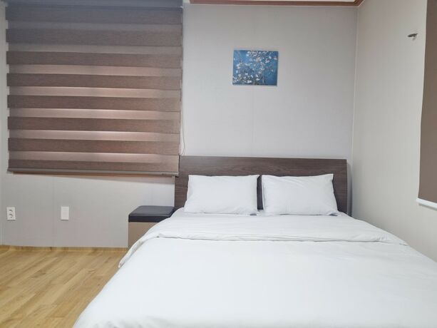 Imagen de la habitación del Hotel Charlie, Jeju. Foto 16