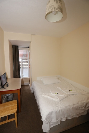 Imagen de la habitación del Hotel Charlie, Londres. Foto 17