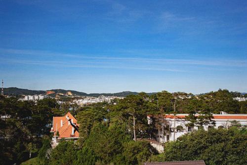 Imagen general del Hotel Charlie Mansion Dalat. Foto 10