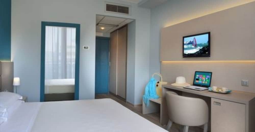 Imagen de la habitación del Hotel Charlie in Pesaro. Foto 2