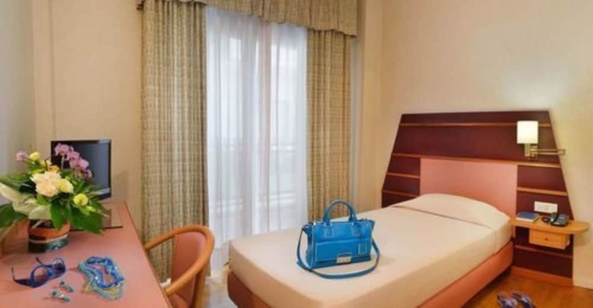 Imagen de la habitación del Hotel Charlie in Pesaro. Foto 9