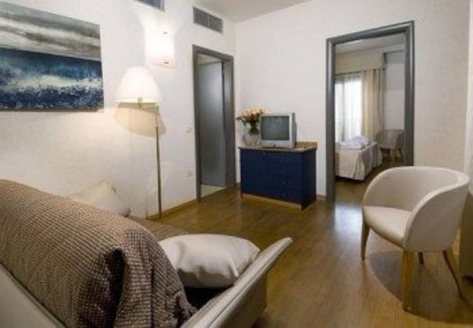 Imagen de la habitación del Hotel Charlie in Pesaro. Foto 11