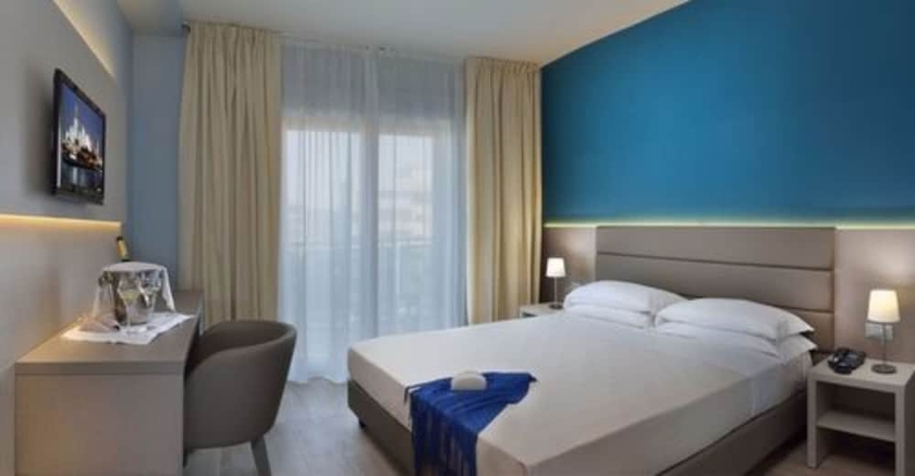 Imagen de la habitación del Hotel Charlie in Pesaro. Foto 16