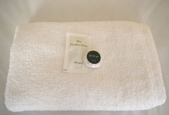 Imagen de la habitación del Hotel Charlies. Foto 4