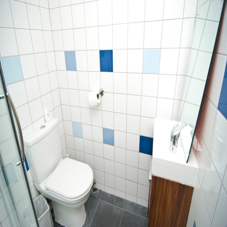 Imagen de la habitación del Hotel Charlies. Foto 9