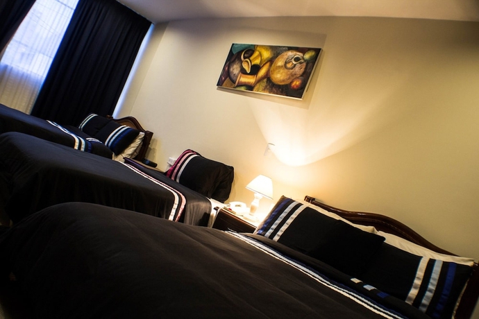 Imagen de la habitación del Hotel Charlies Place and Spa. Foto 6