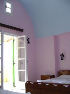 Imagen de la habitación del Hotel Charlina. Foto 4