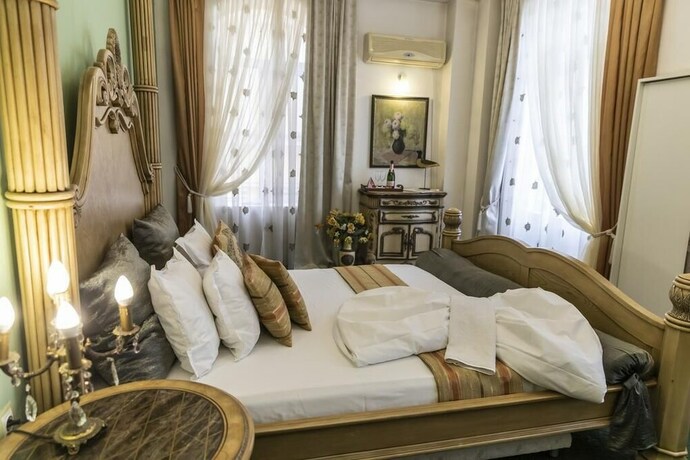 Imagen de la habitación del Hotel Charlino Plaza. Foto 36