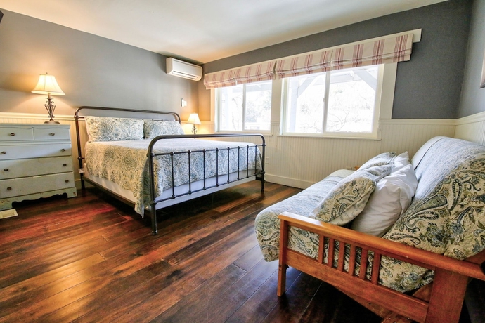 Imagen de la habitación del Hotel Charlotte. Foto 9