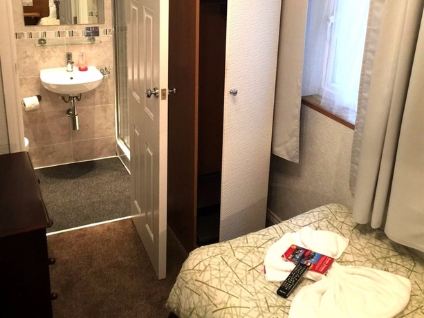 Imagen de la habitación del Hotel Charlotte Guest House. Foto 3
