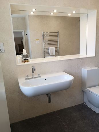 Imagen de la habitación del Hotel Charlotte House. Foto 10