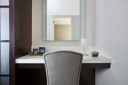 Imagen de la habitación del Hotel Charlotte Marriott Southpark. Foto 11