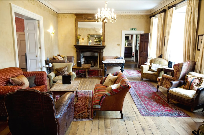 Imagen del bar/restaurante del Hotel Charlton House Spa. Foto 4