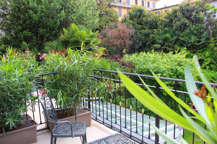 Imagen de la habitación del Hotel Charly. Foto 10