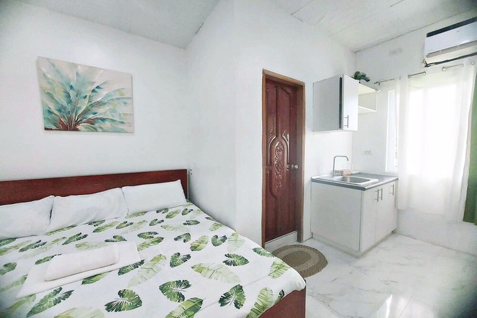 Imagen de la habitación del Hotel Charlz Angel Inn. Foto 14
