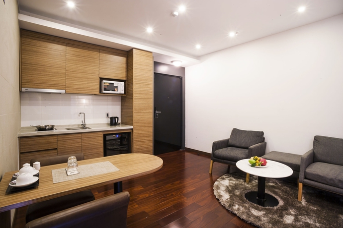 Imagen de los interiores del Hotel Charm Suite Saigon. Foto 13