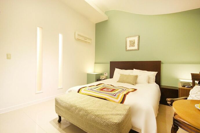 Imagen general del Hotel Charmant. Foto 10